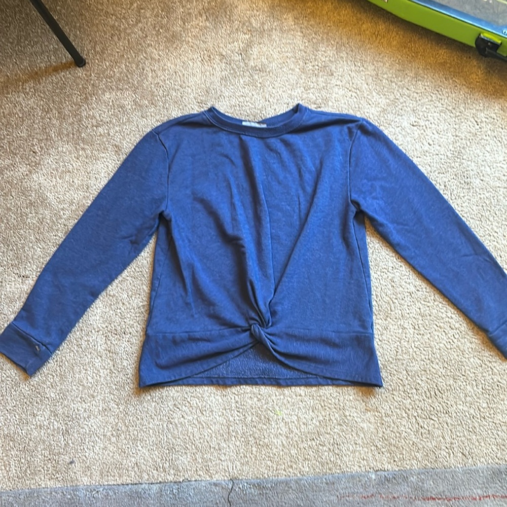 NWOT Children’s Place Girls Blue Sweatshirt Large